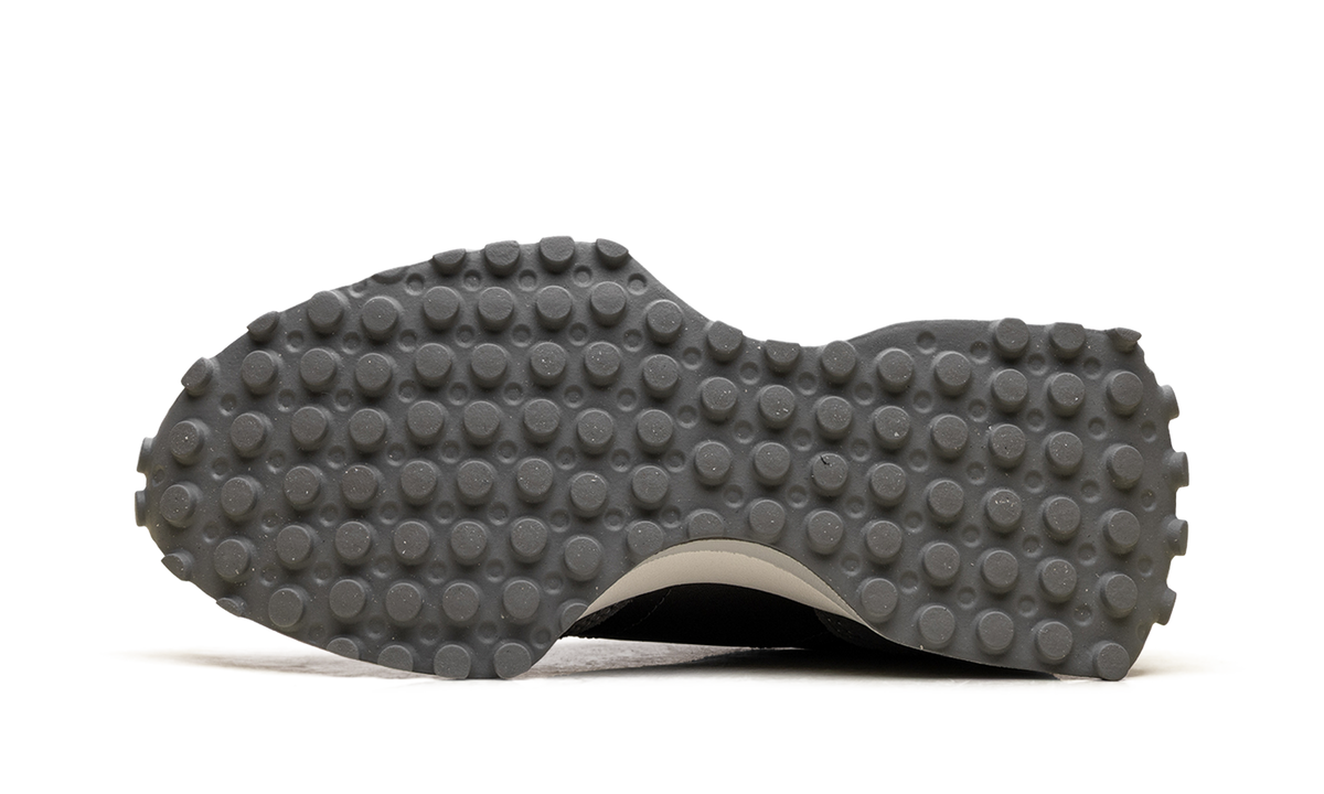 327 WMNS "Black Metallic Castlerock" WS327GLB