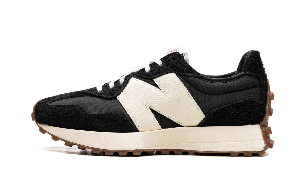 327 WMNS "Black White Gum" WS327BL